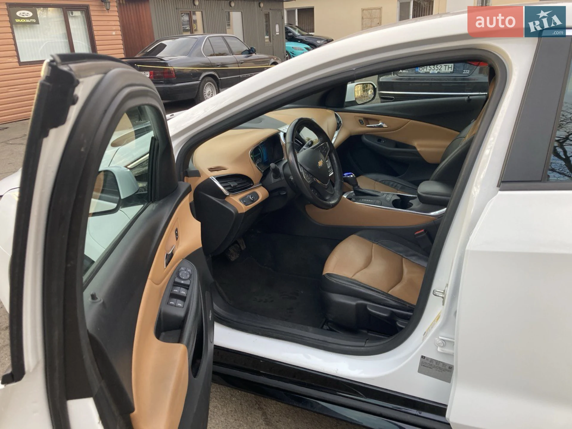 2016 Chevrolet Volt - мініатюра 8