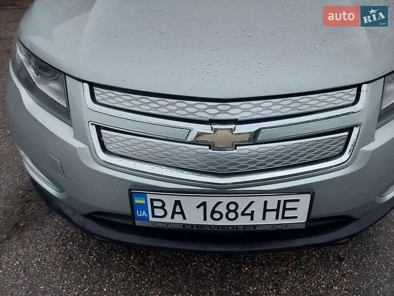 Хэтчбек Chevrolet Volt 2011 в Кропивницком
