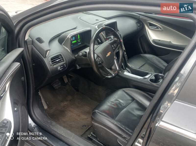 Хэтчбек Chevrolet Volt 2014 в Киеве