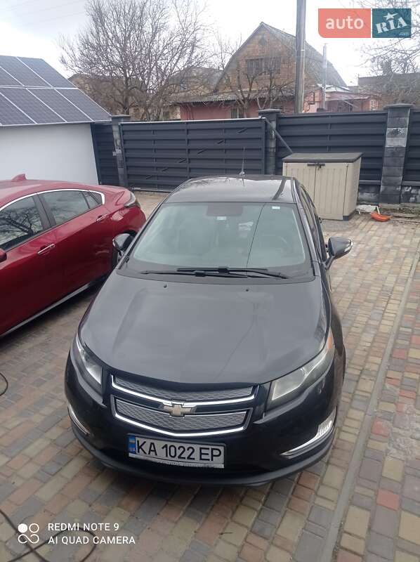 Хэтчбек Chevrolet Volt 2014 в Киеве
