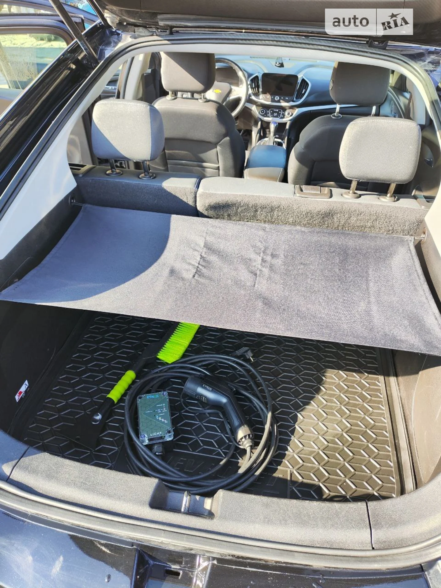 2016 Chevrolet Volt - мініатюра 9