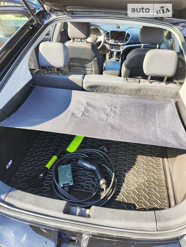 Хэтчбек Chevrolet Volt 2016 в Белой Церкви фото 9 Хэтчбек Chevrolet Volt 2016 в Белой Церкви