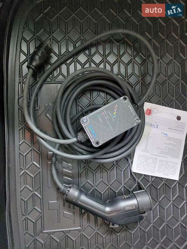 Хетчбек Chevrolet Volt 2017 в Обухові фото 13 Хетчбек Chevrolet Volt 2017 в Обухові