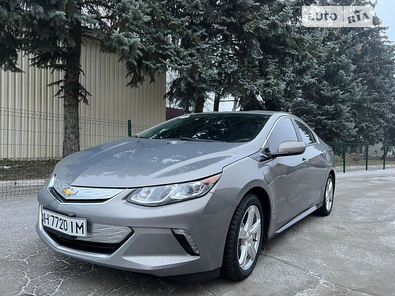 Хэтчбек Chevrolet Volt 2017 в 
