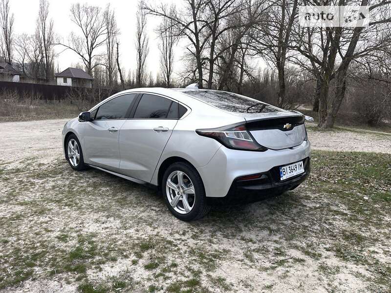 Хэтчбек Chevrolet Volt 2016 в Кременчуге
