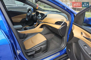 Хэтчбек Chevrolet Volt 2015 в 