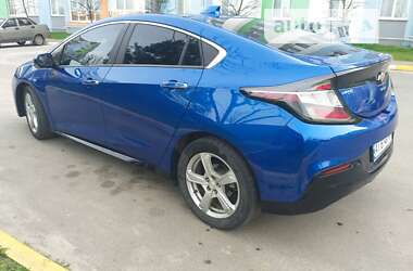 Хэтчбек Chevrolet Volt 2015 в Киеве