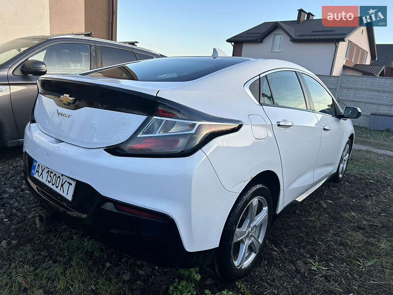 Хэтчбек Chevrolet Volt 2015 в Харькове