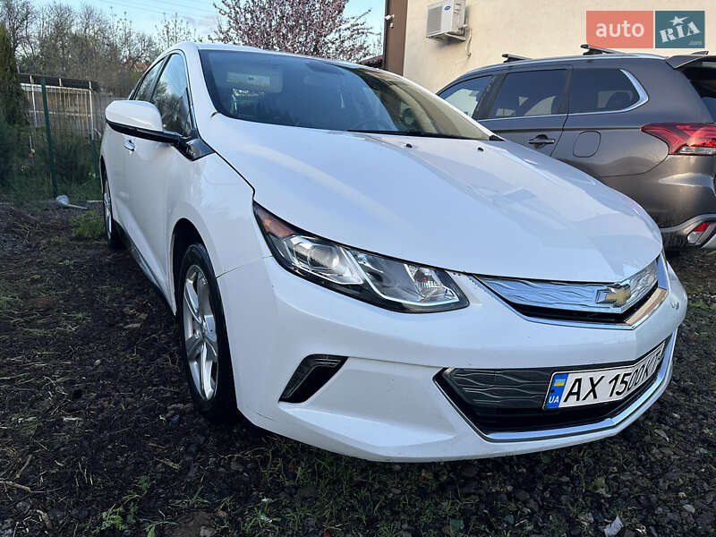 Хэтчбек Chevrolet Volt 2015 в Харькове
