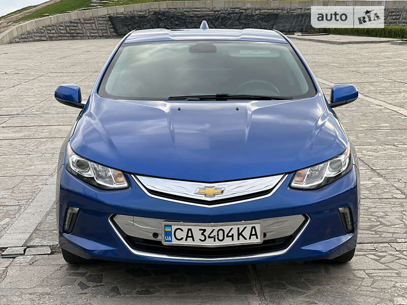 Хэтчбек Chevrolet Volt 2016 в Киеве