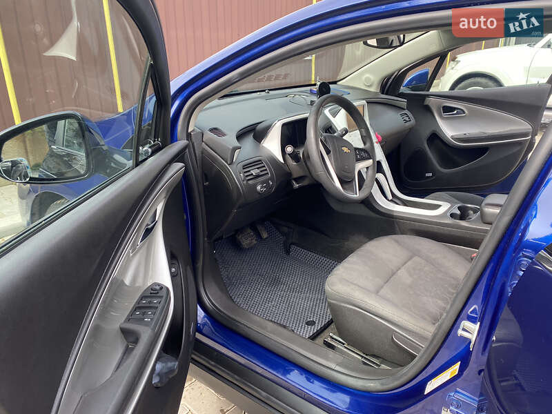 Хэтчбек Chevrolet Volt 2012 в Одессе