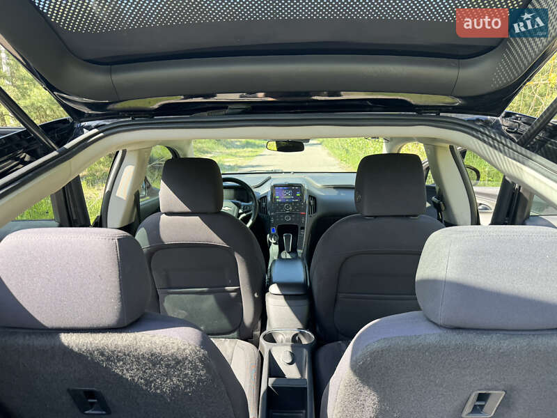 Хетчбек Chevrolet Volt 2013 в Києві