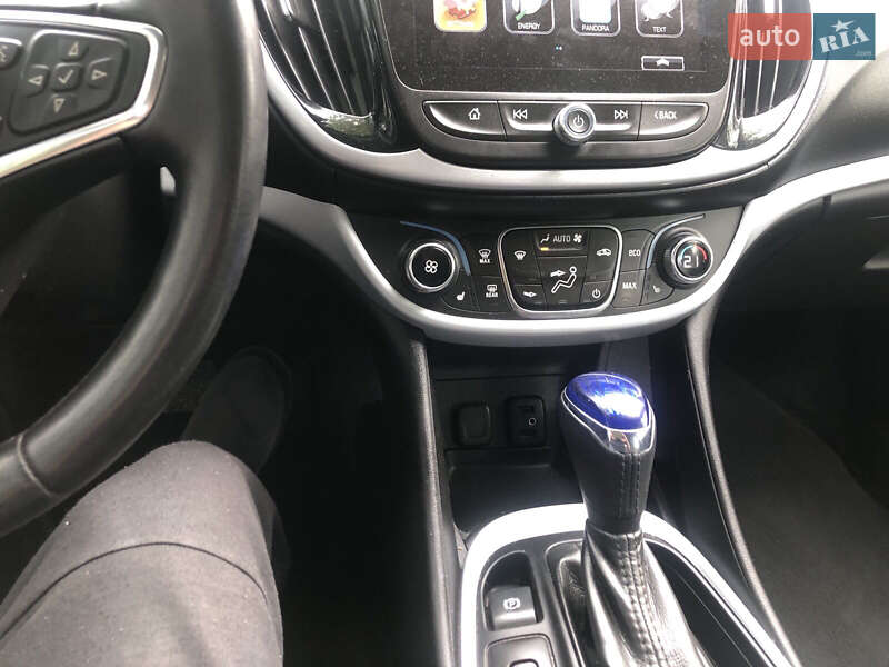 Хэтчбек Chevrolet Volt 2015 в Киеве