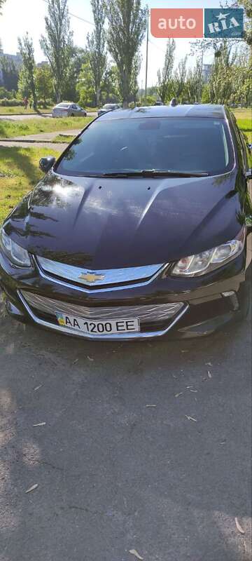 Хэтчбек Chevrolet Volt 2016 в Киеве