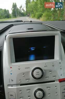 Хэтчбек Chevrolet Volt 2013 в 
