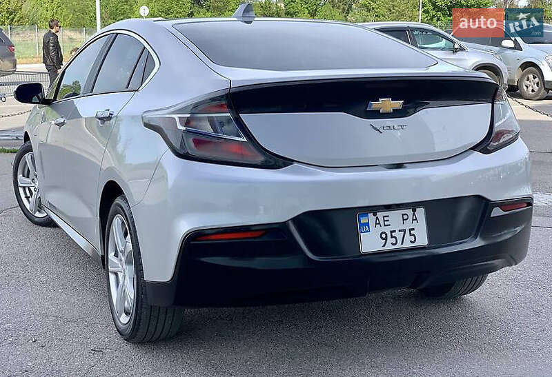 Хэтчбек Chevrolet Volt 2018 в Киеве