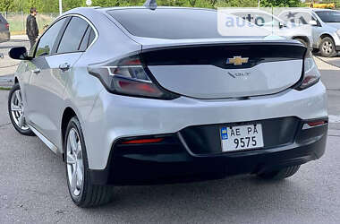 Хэтчбек Chevrolet Volt 2018 в Киеве