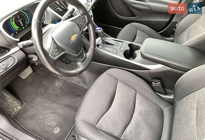 Хэтчбек Chevrolet Volt 2018 в Киеве