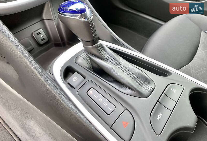 Хэтчбек Chevrolet Volt 2018 в Киеве