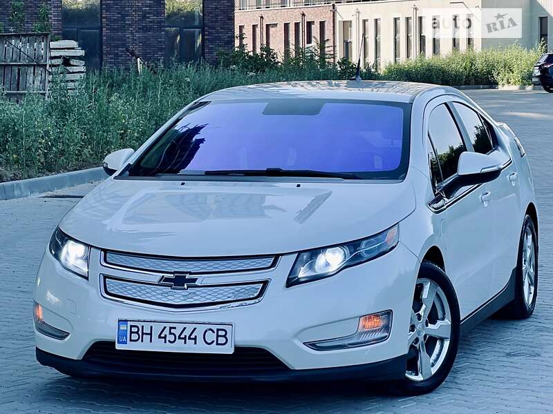 Хэтчбек Chevrolet Volt 2013 в Одессе