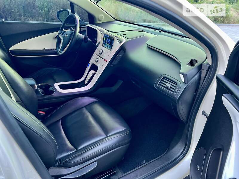Хэтчбек Chevrolet Volt 2013 в Одессе