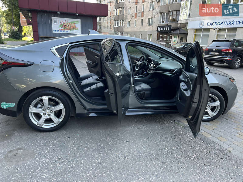 Хетчбек Chevrolet Volt 2016 в Хмельницькому