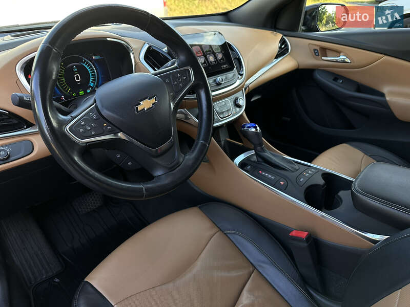 Хэтчбек Chevrolet Volt 2017 в Львове