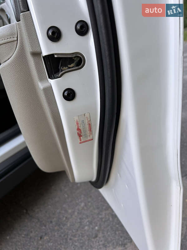 Хэтчбек Chevrolet Volt 2012 в Ильинцах