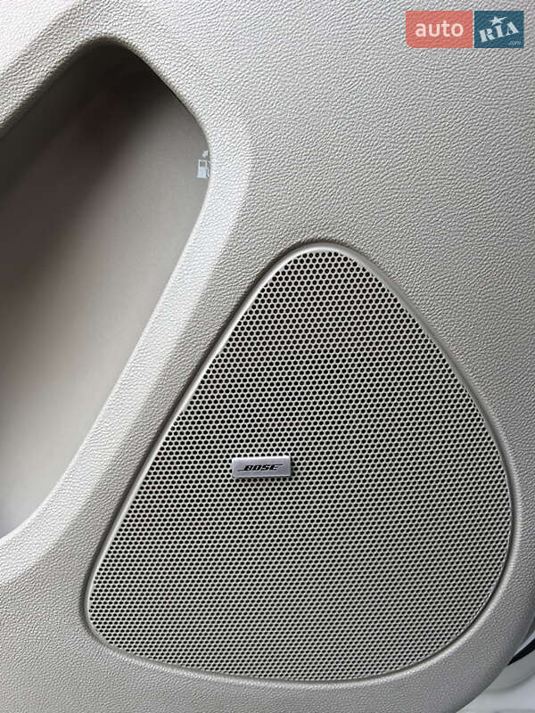 Хэтчбек Chevrolet Volt 2012 в Ильинцах