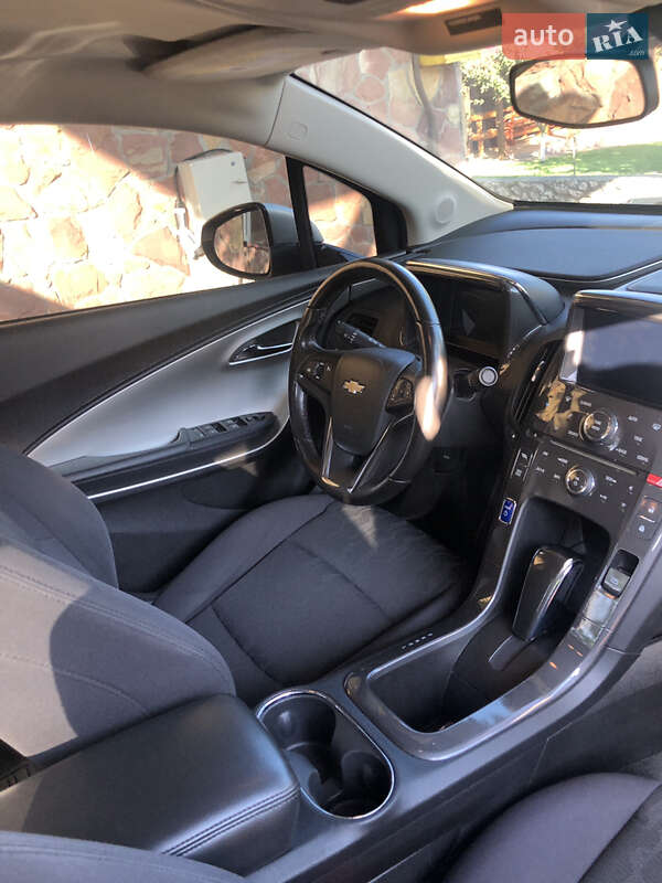 Хэтчбек Chevrolet Volt 2014 в Тернополе