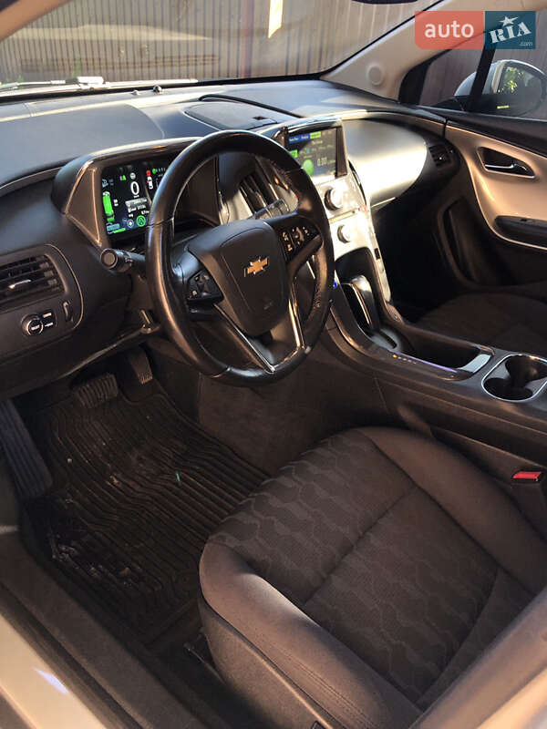 Хэтчбек Chevrolet Volt 2014 в Тернополе