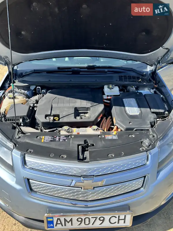 Хэтчбек Chevrolet Volt 2013 в 