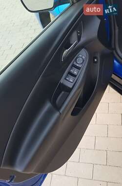 Хэтчбек Chevrolet Volt 2015 в 