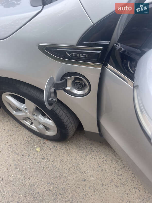Хэтчбек Chevrolet Volt 2012 в Ширяево
