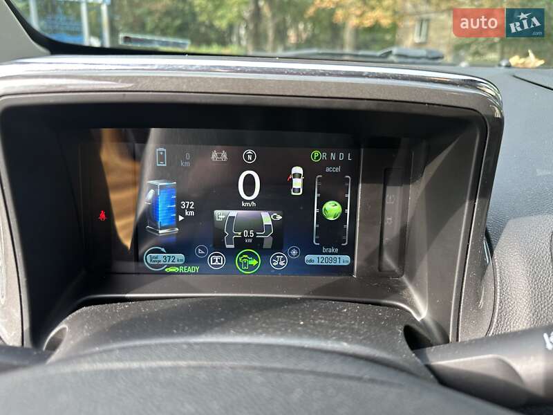 Хэтчбек Chevrolet Volt 2014 в Киеве