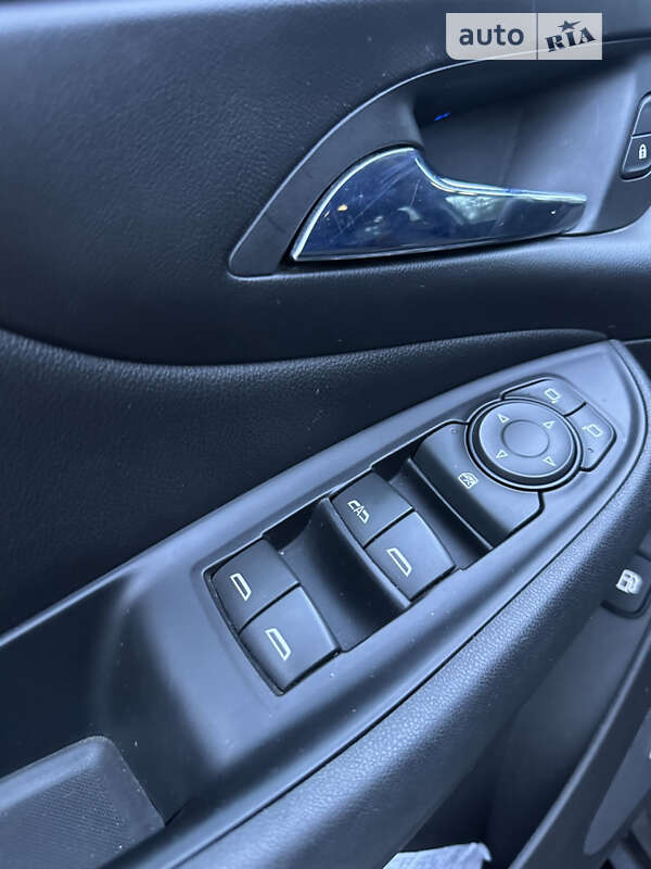 Хетчбек Chevrolet Volt 2018 в Ужгороді фото 17 Хетчбек Chevrolet Volt 2018 в Ужгороді