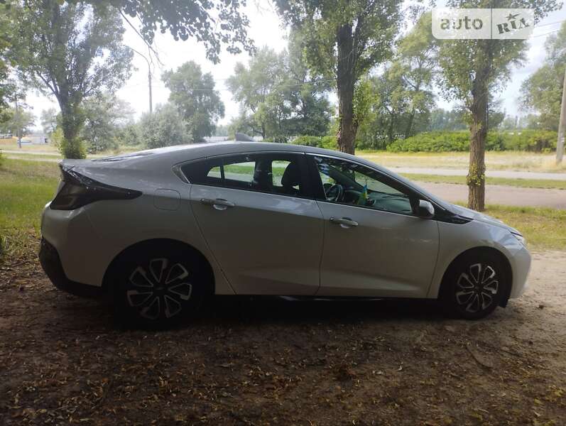 Хэтчбек Chevrolet Volt 2015 в Черкассах фото 26 Хэтчбек Chevrolet Volt 2015 в Черкассах