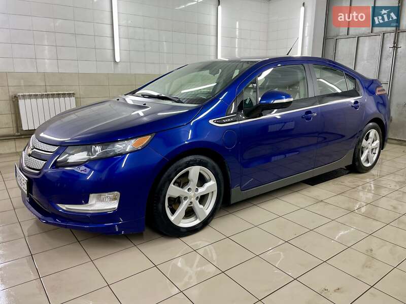 Хэтчбек Chevrolet Volt 2013 в Сумах