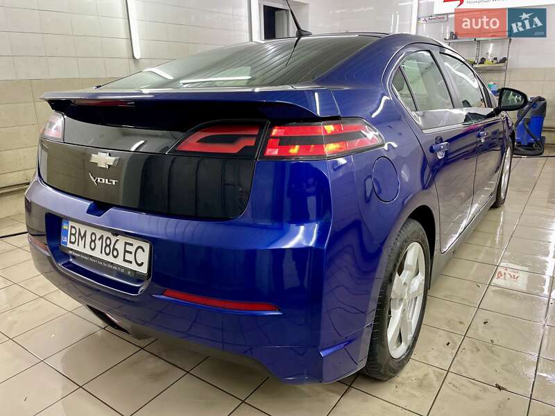 Хэтчбек Chevrolet Volt 2013 в Сумах