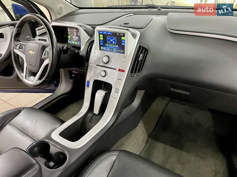 Хэтчбек Chevrolet Volt 2013 в Сумах