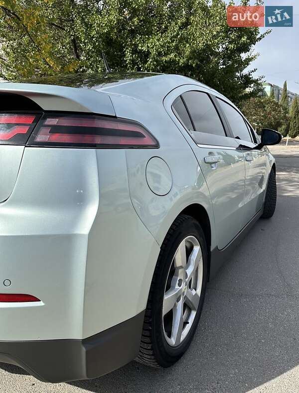 Хэтчбек Chevrolet Volt 2013 в Сумах