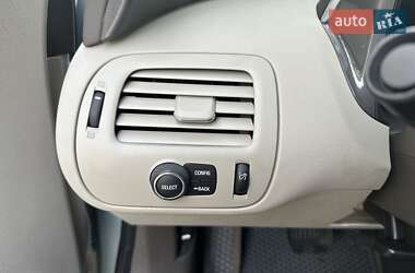 Хэтчбек Chevrolet Volt 2013 в 
