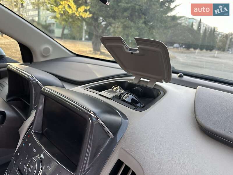 Хэтчбек Chevrolet Volt 2013 в Сумах