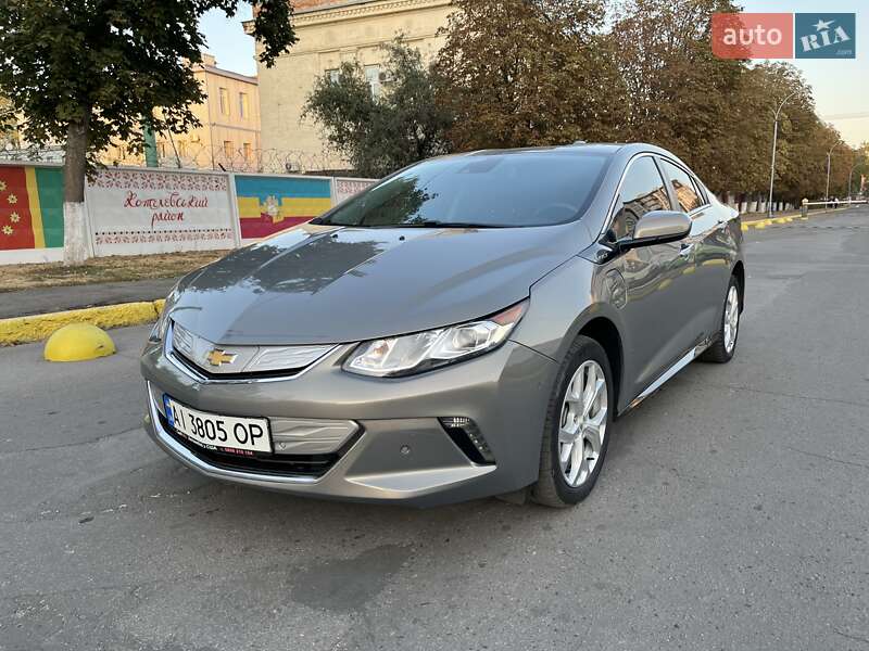 Хетчбек Chevrolet Volt 2016 в Києві