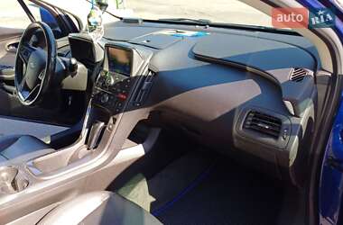 Хэтчбек Chevrolet Volt 2013 в 