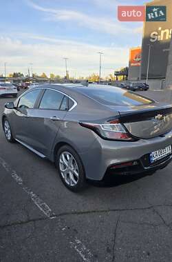 Хэтчбек Chevrolet Volt 2017 в 