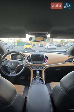 Хэтчбек Chevrolet Volt 2017 в 