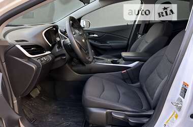 Хэтчбек Chevrolet Volt 2017 в Киеве