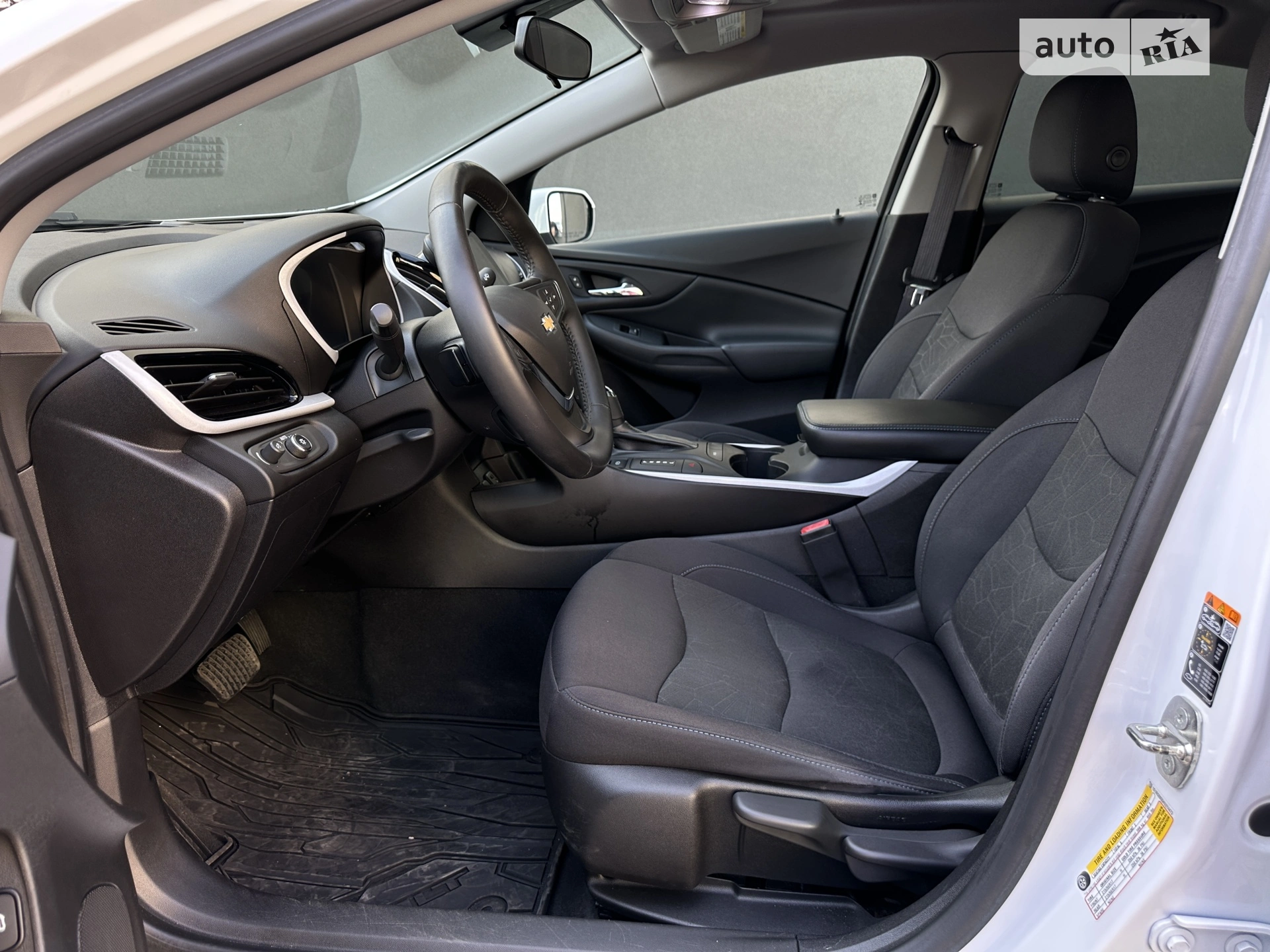 2017 Chevrolet Volt - мініатюра 2