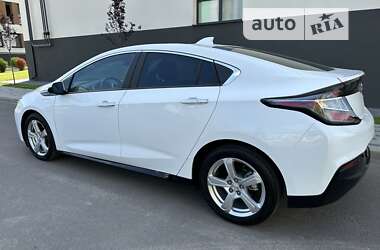 Хэтчбек Chevrolet Volt 2017 в Киеве